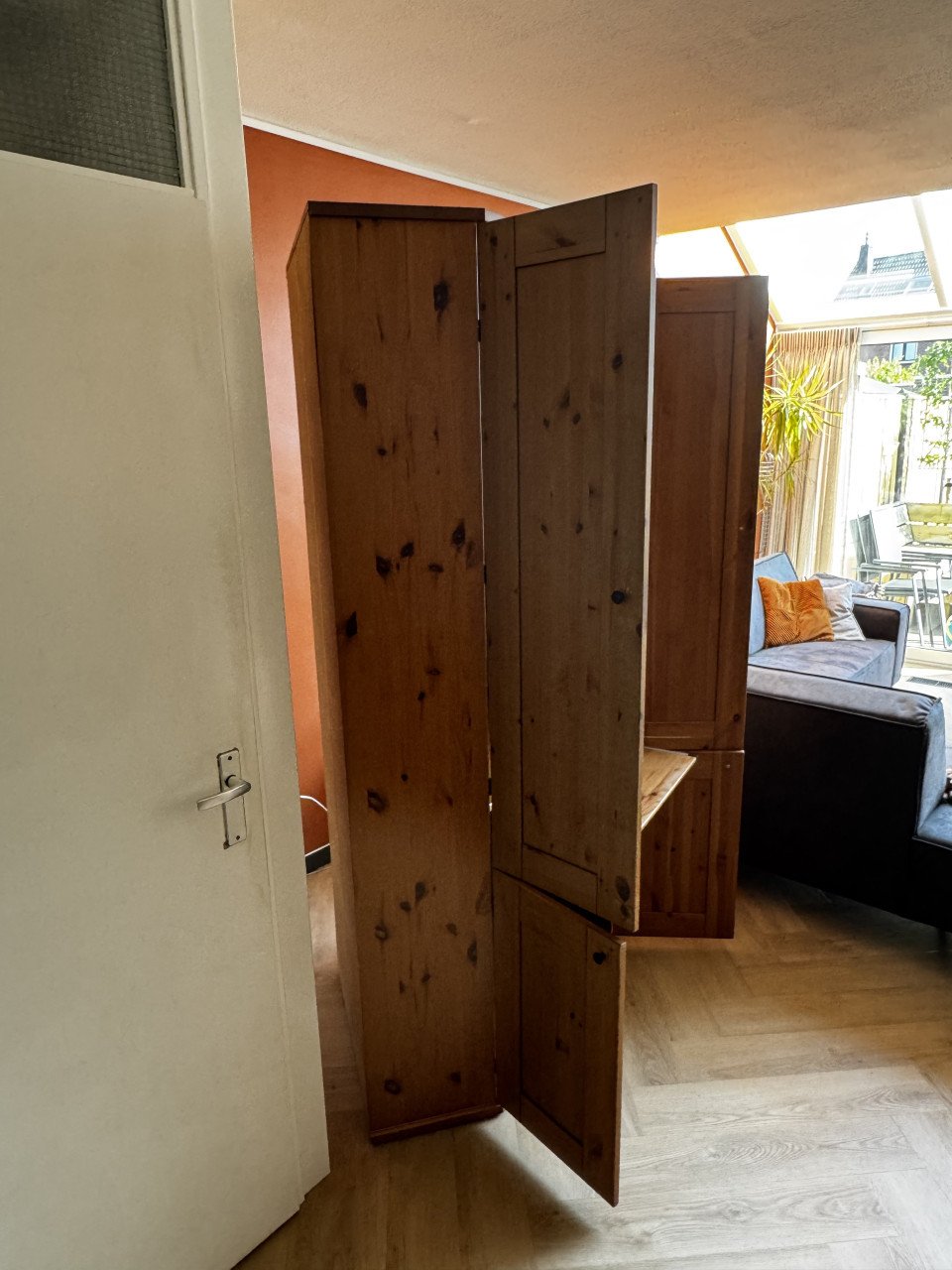 Computerkast IKEA voor in een hoek