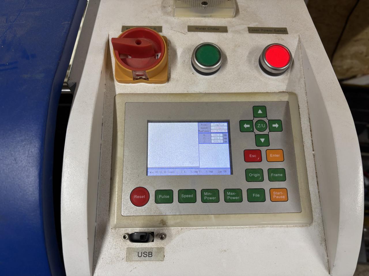 HD Lasers 60w CO2 laser + aansturingslaptop en software