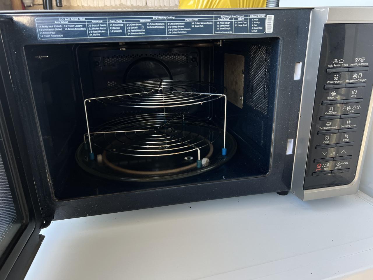 SAMSUNG MC28H5015AS/EN Combimagnetron 900 W Inhoud 28 l