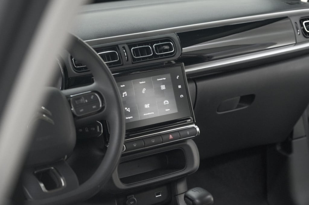 Citroen C3 puretech 110 max | parkeersensoren | apple carplay | climate con