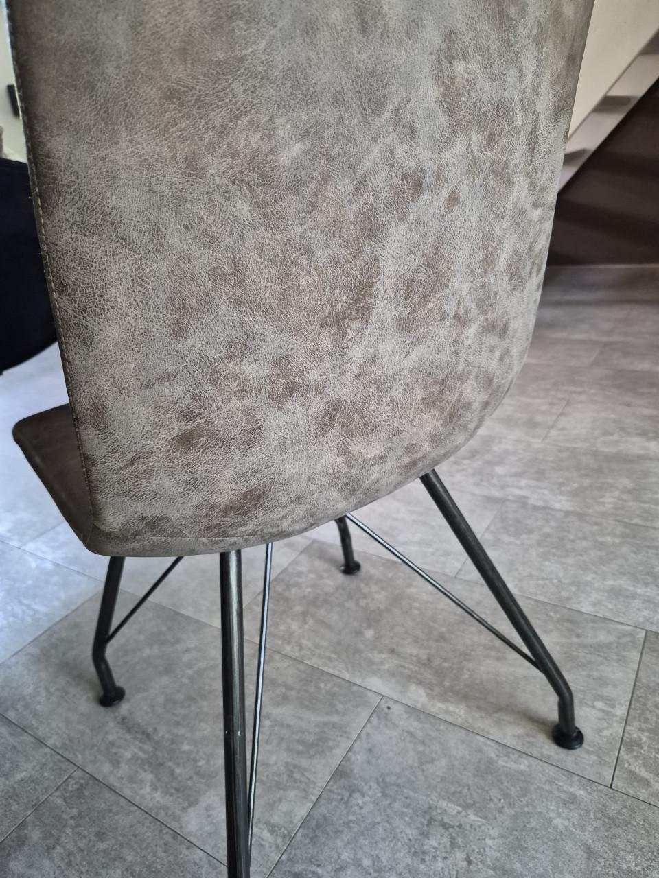 4 eetkamerstoelen