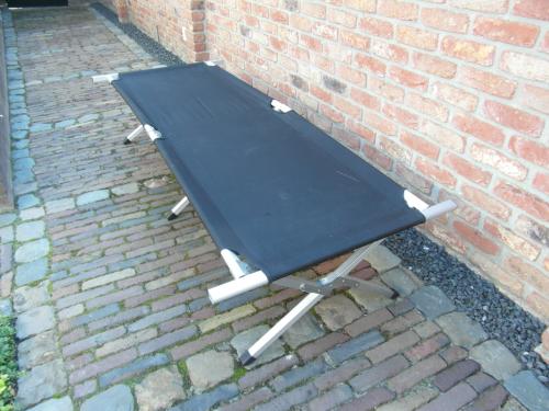 Logeerbed -opvouwbaar-