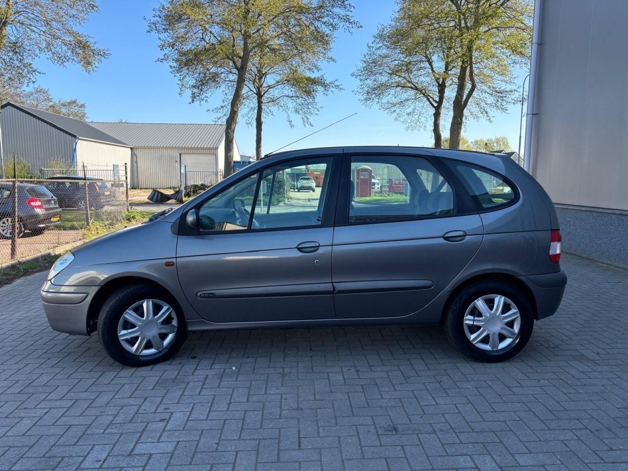 Renault Scenic 2.0-16V Expression Automaat