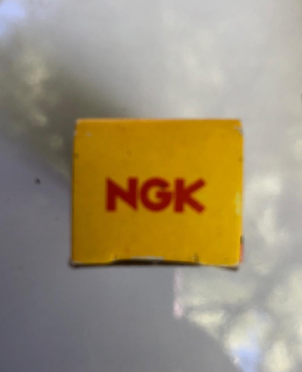 NGK D8EA Nieuw