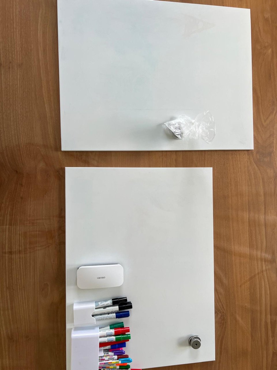 Te koop: 2 Whiteboards