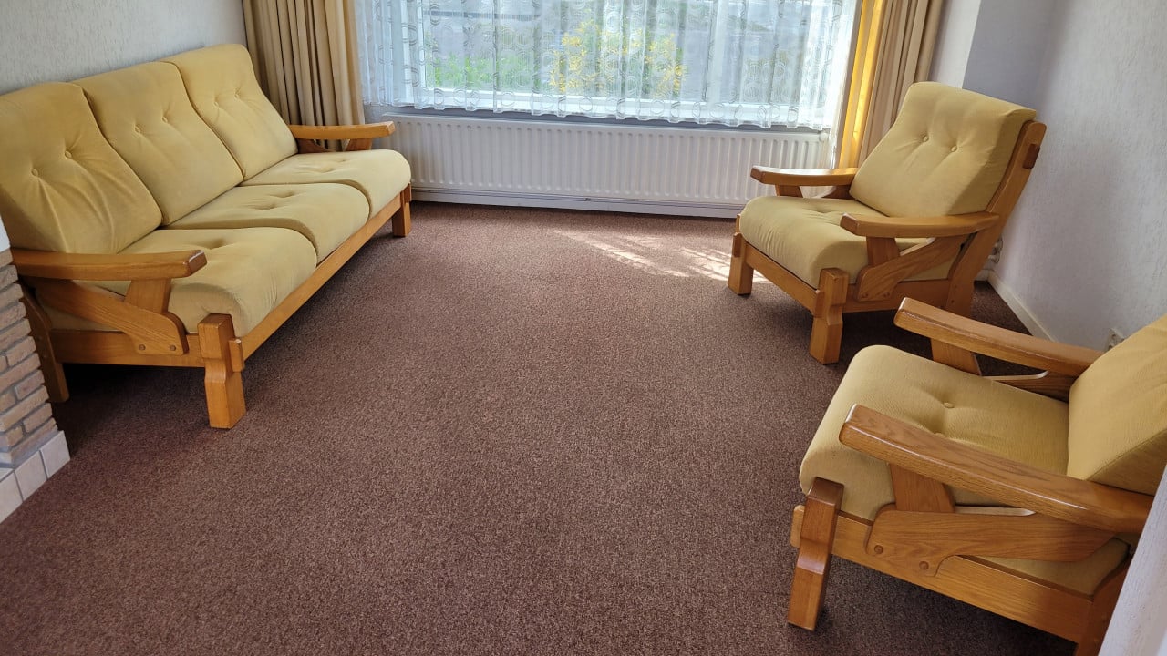 3 zitsbank en 2 stoelen blank eiken