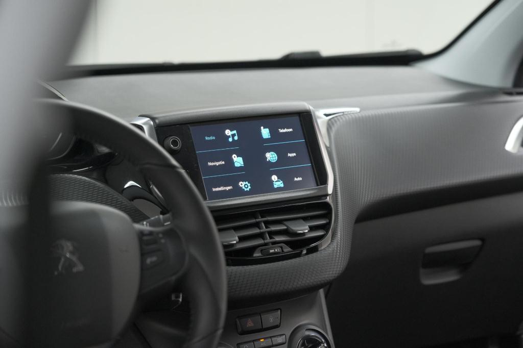 Peugeot 2008 puretech 110 eat6 active | camera | apple carplay | parkeersen