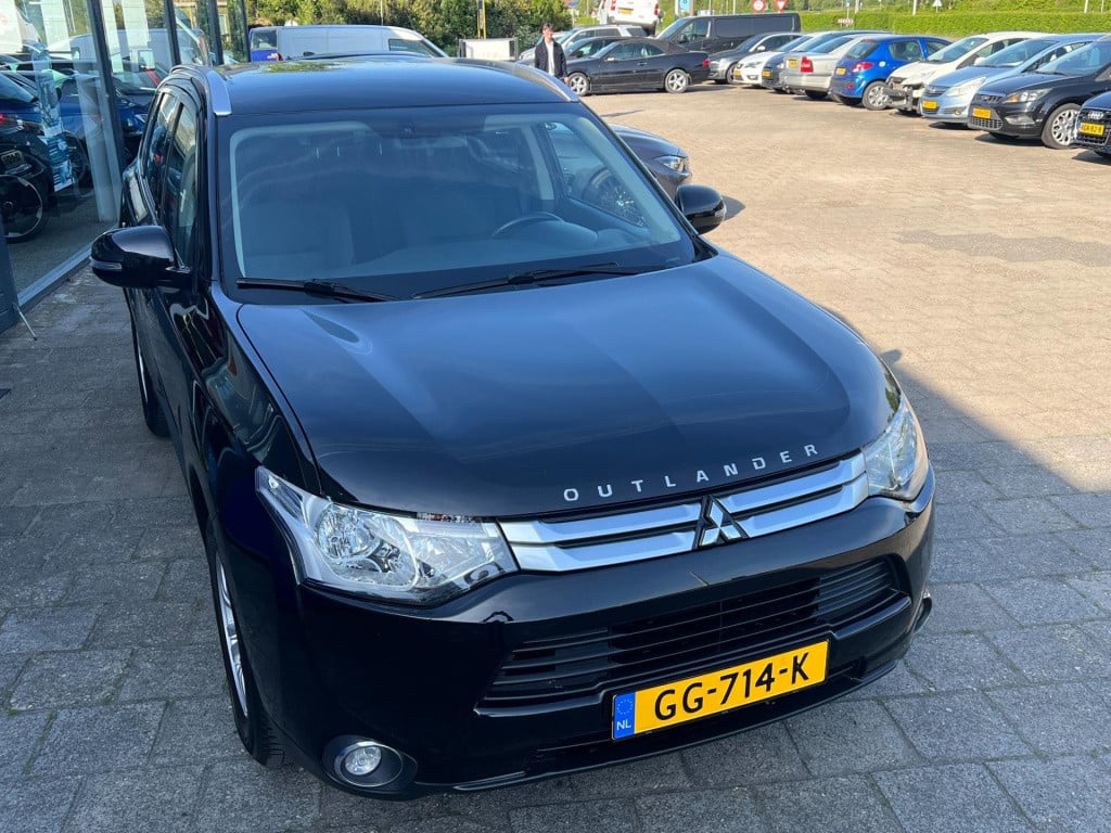 Mitsubishi Outlander 2.0 business edition 7 persoons