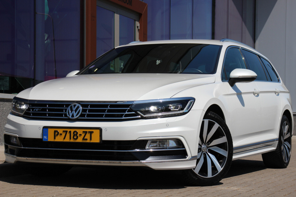 Volkswagen Passat variant 2.0 tsi 220pk highline r-line | dynauidio | acc |