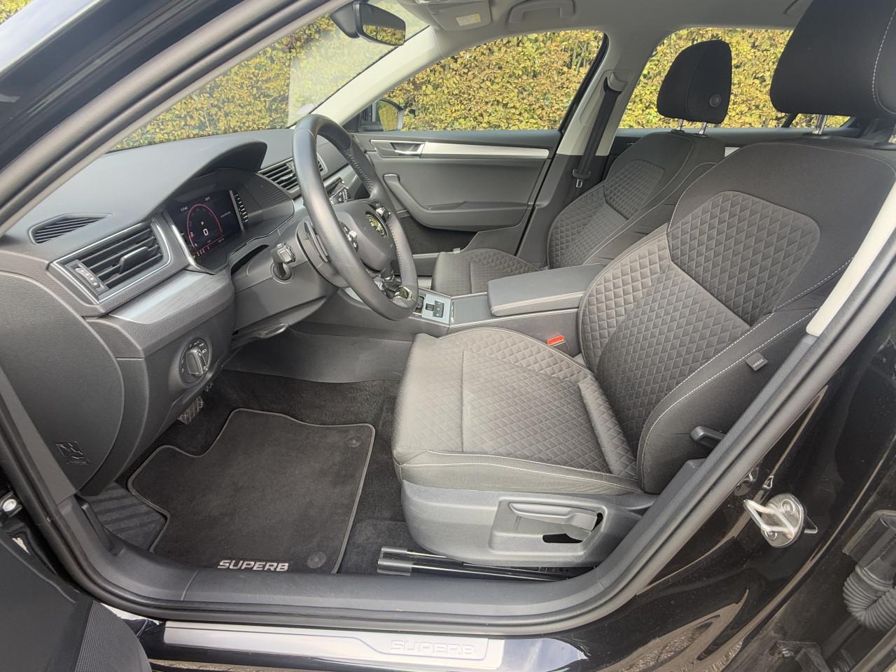 Skoda Superb Combi - 1.5 TSI ACT Business Edition Automaat | ACC| Keyless