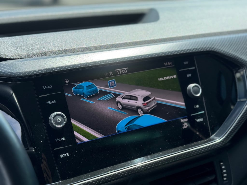 Volkswagen T-cross 1.0 tsi life * carplay * adaptieve cruise control * pdc 