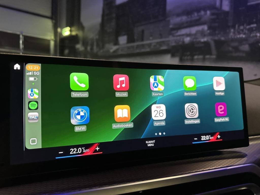 BMW 3-serie 330i m-sport *competitionstoelen*schuifdak*m-sport pro*