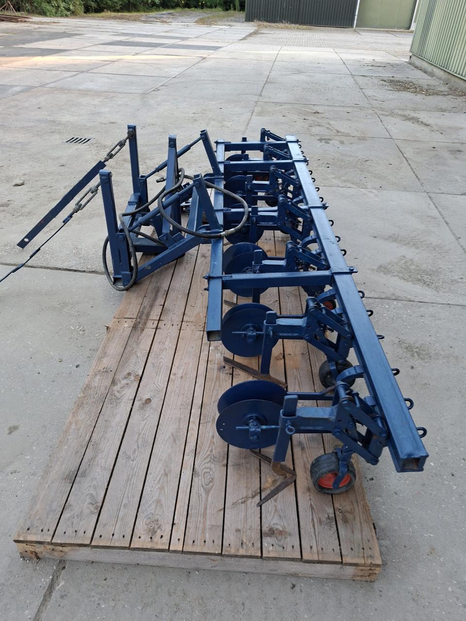Schoffel machine met schijven