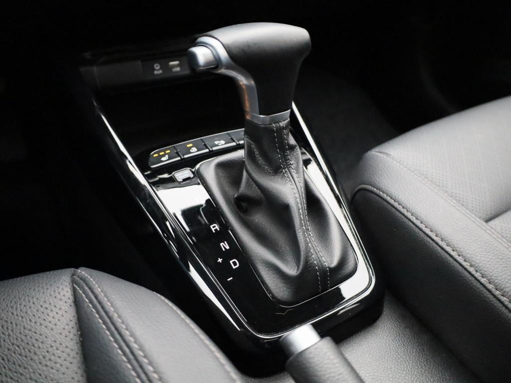 Kia Stonic 1.0 t-gdi executiveline | automaat | camera | parkeer sensoren |