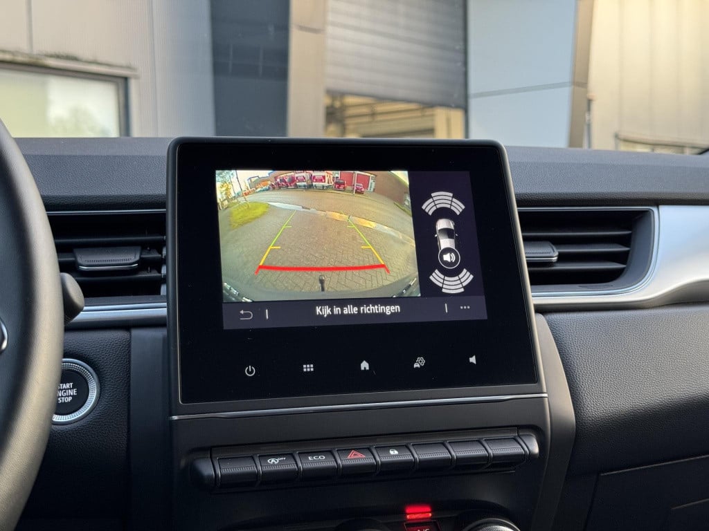 Renault Captur 1.3 tce 140 intens automaat, trekhaak!