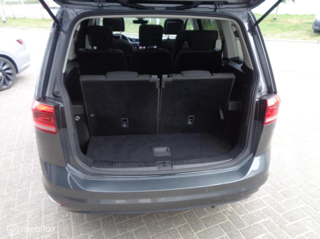 Volkswagen Touran 1.5 tsi comfortline business 7p/airco/pano/stoelverw/came