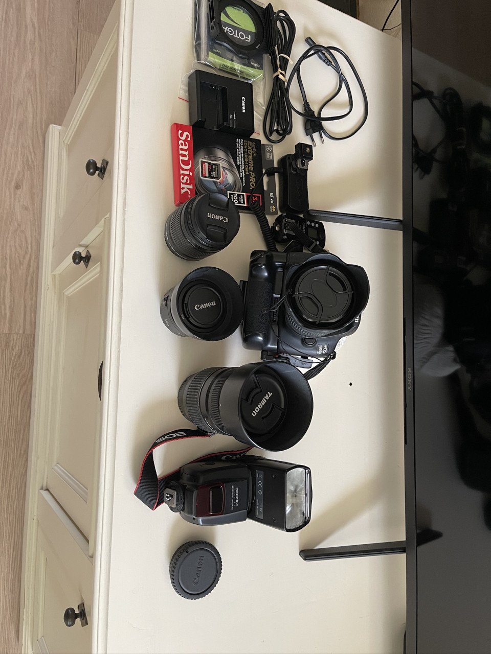 Tekoop complete foto toestel canon eos 1200d