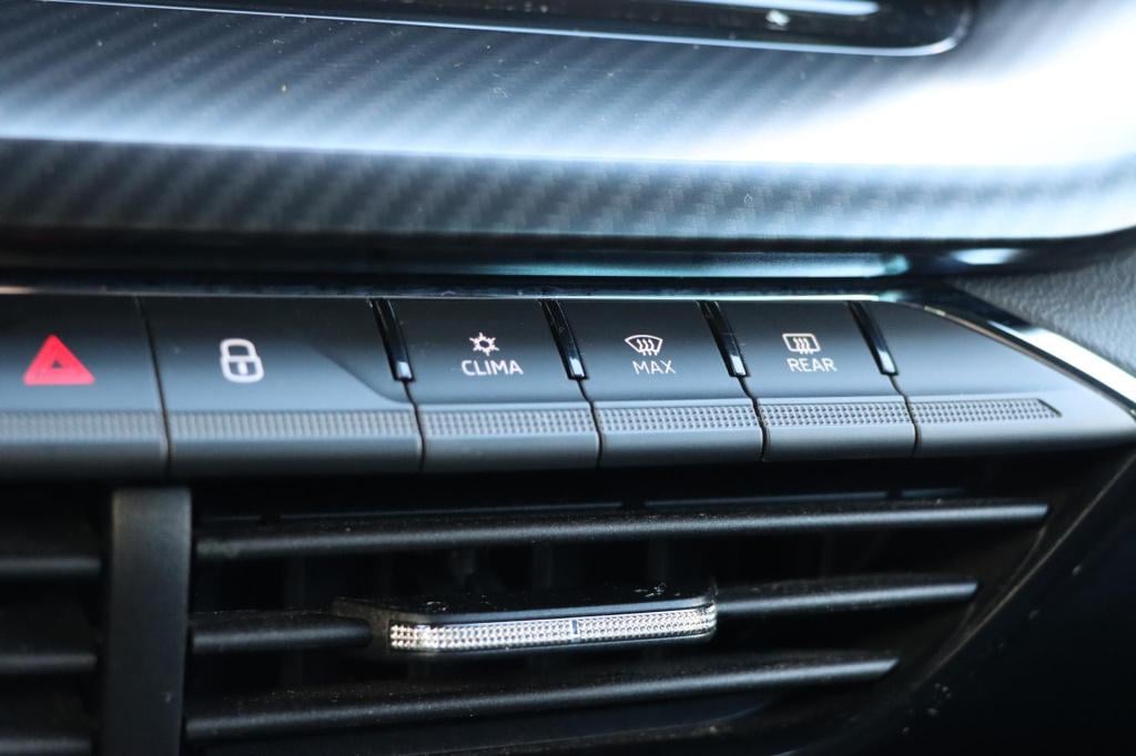 Skoda Octavia combi 2.0 tsi rs 245pk dsg7