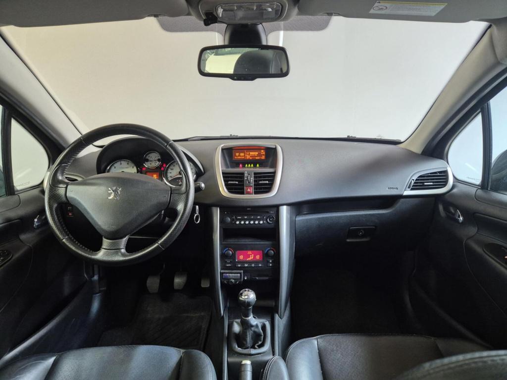 Peugeot 207 1.6 vti xs