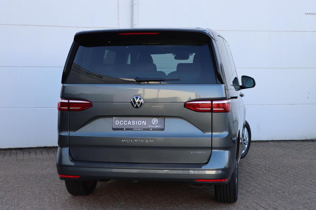 Volkswagen Multivan 1.4 ehybrid life 218pk dsg6 | soh 92,2% |