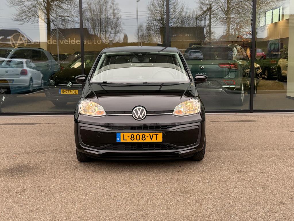 Volkswagen UP! 1.0 5-deurs | camera | cruise | airco | bluetooth | pdc | ri