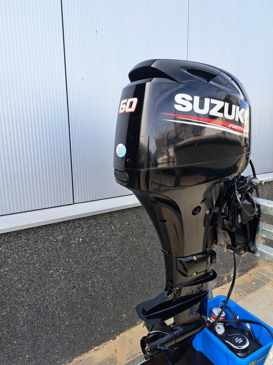 Profiteer nu!! Gratis montage van uw buitenboordmotor.