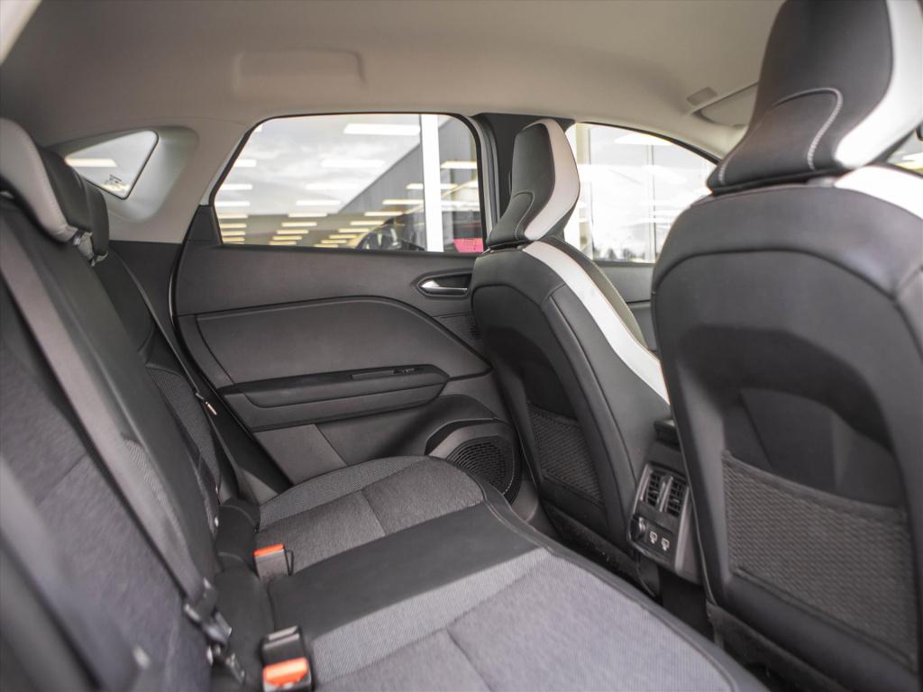 Renault Captur tce 140pk intens automaat | navigatie | camera | park. senso