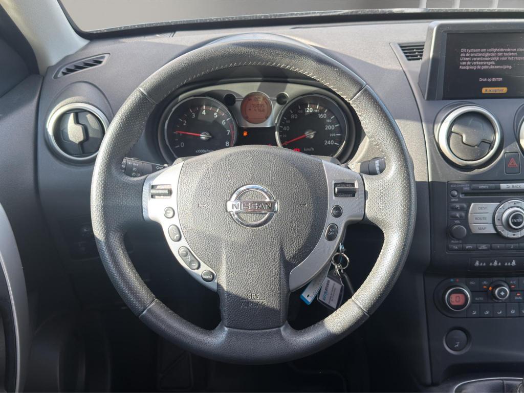Nissan Qashqai 2.0 tekna premium 4wd 4x4 clima camera