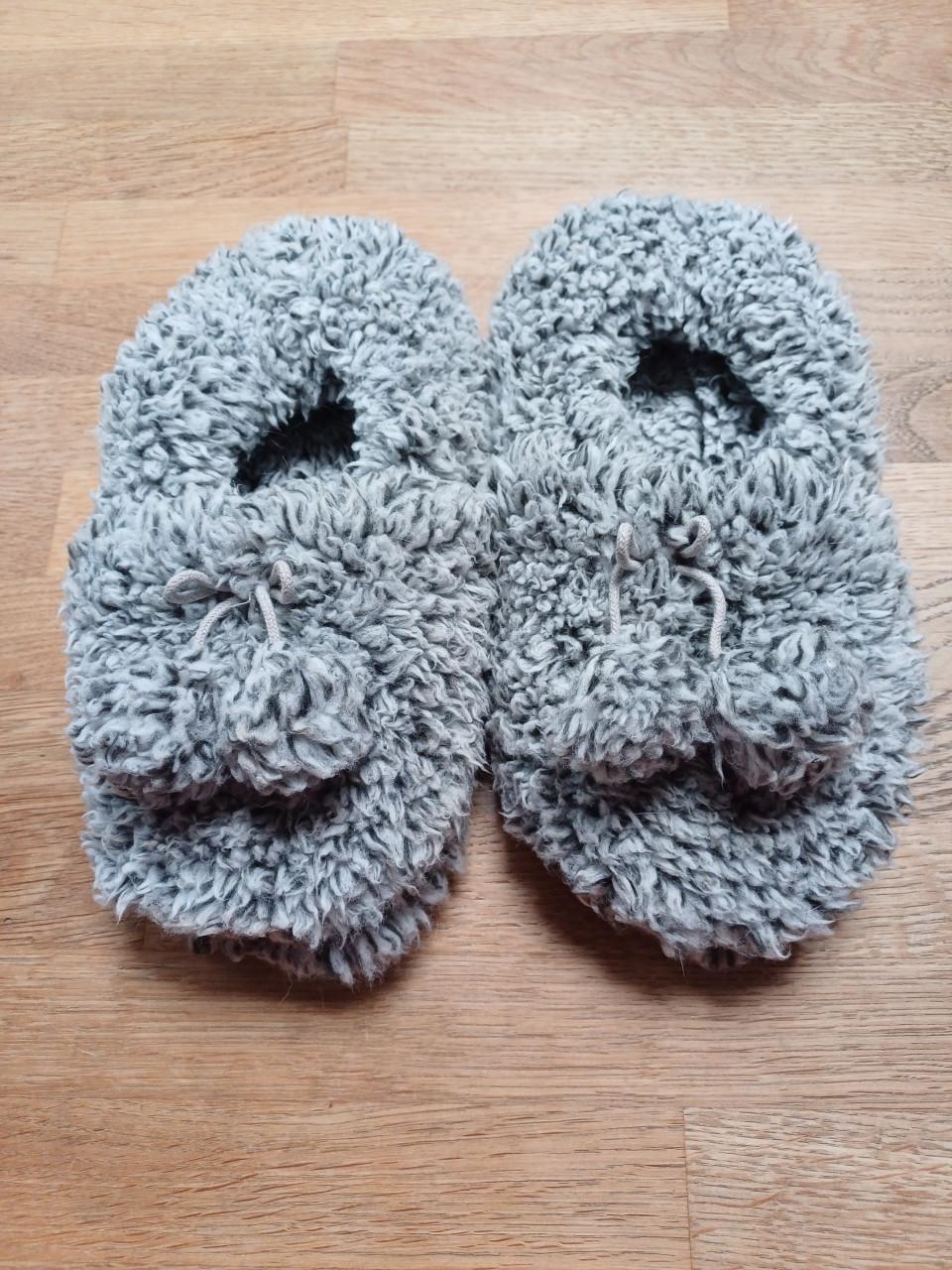 Leuke ESPRIT halfhoge laarsjes (37) + warme fluffy pantoffels