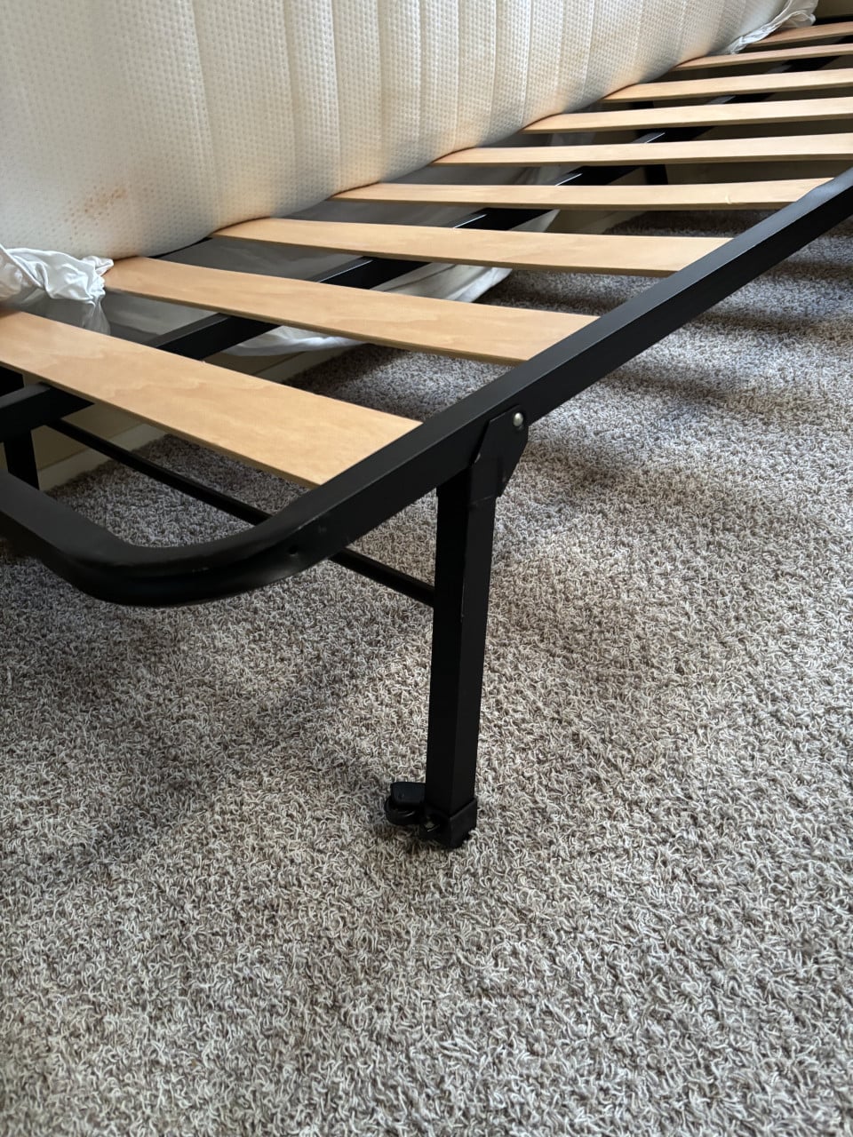 Eenpersoons opklapbed / logeerbed 90 x 200 cm