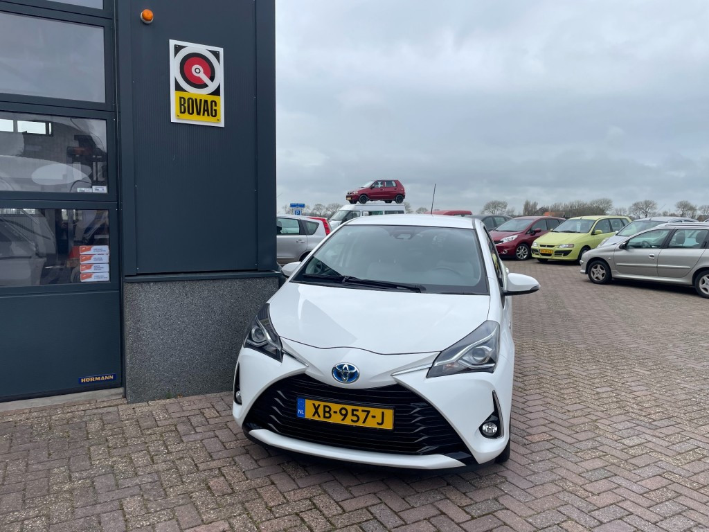 Toyota Yaris 1.5 hybrid dynamic