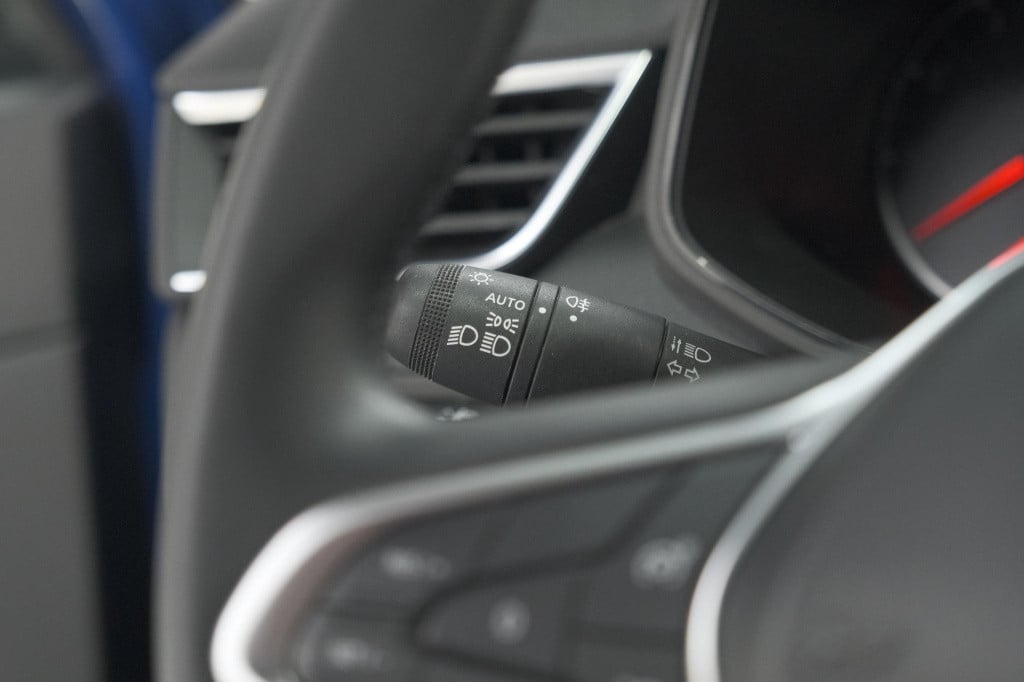Renault Clio tce 90 equilibre | parkeersensoren | apple carplay | navigatie