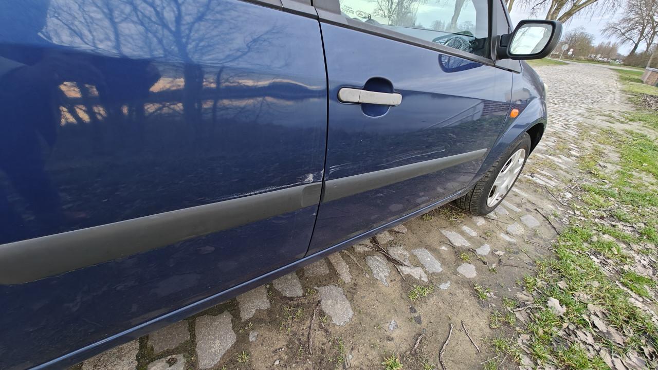 Ford Fiesta - 25000 km - APK tot oktober 2026