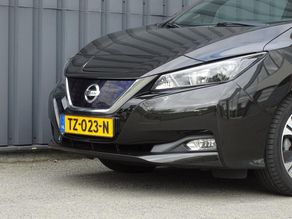 Nissan Leaf n-connecta 40 kwh | incl. btw | 360 camera