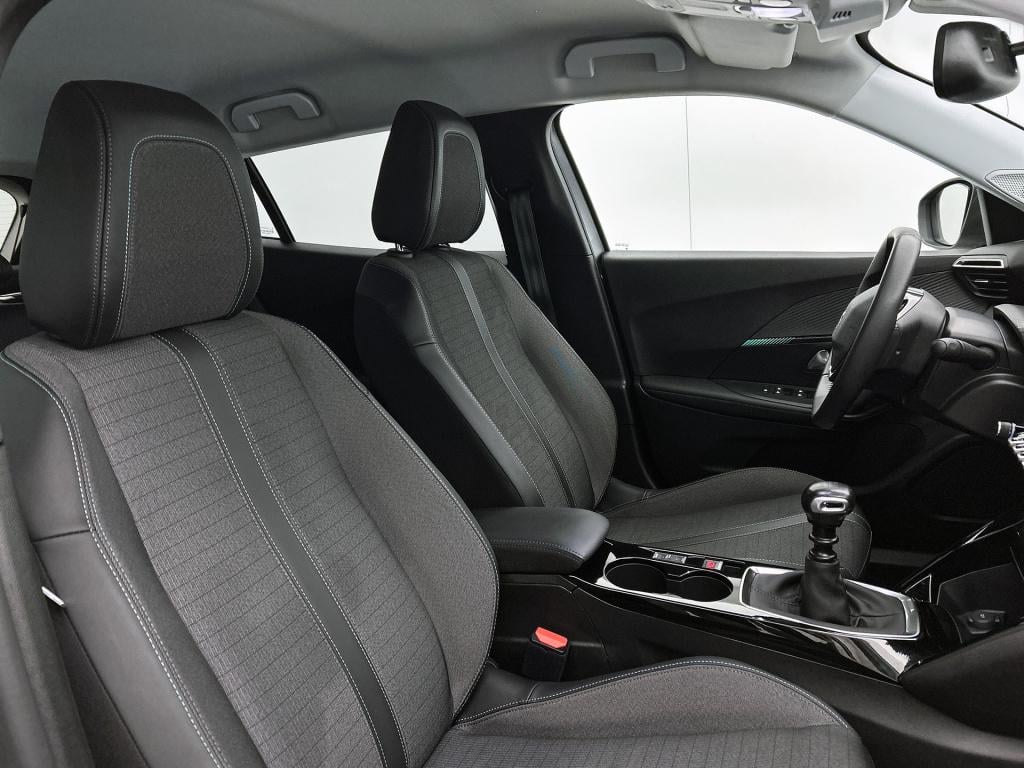 Peugeot 2008 100 pk allure | rijklaar | stoelverwarming | navigatie | camer