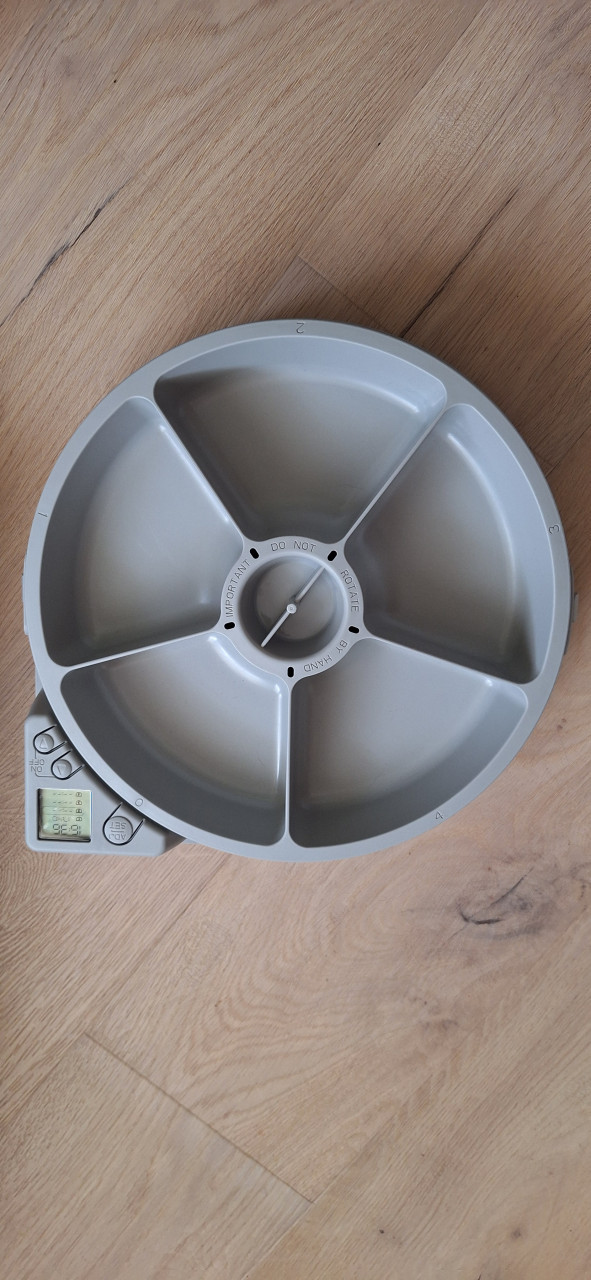 Catmate C500 voedermachine met dig. timer