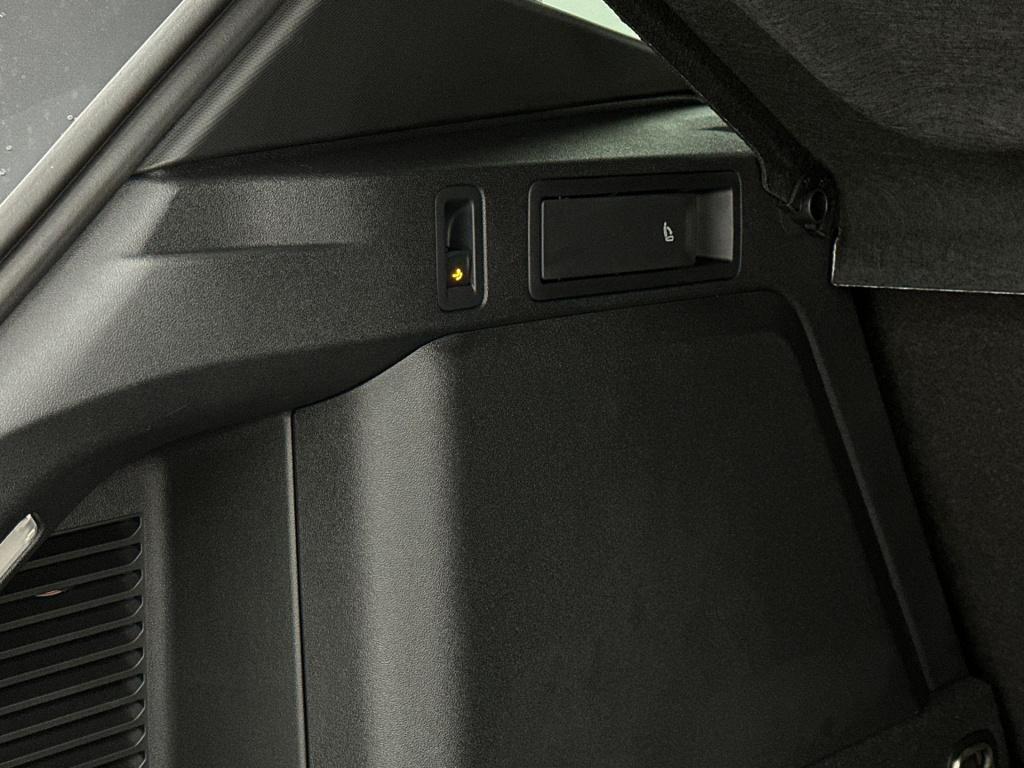 Volkswagen Tiguan r-line edition plug in hybride 272 pk black style pakket