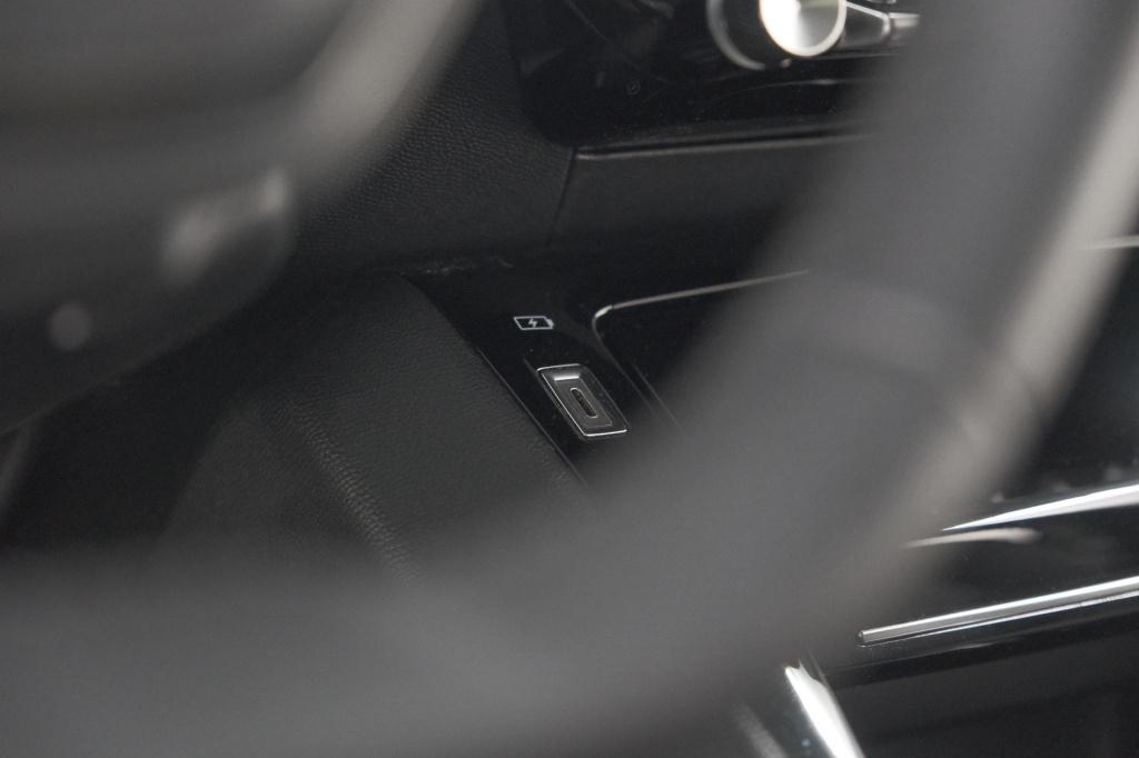 Peugeot 208 puretech 100 allure pack | nieuw model | apple carplay | parkee