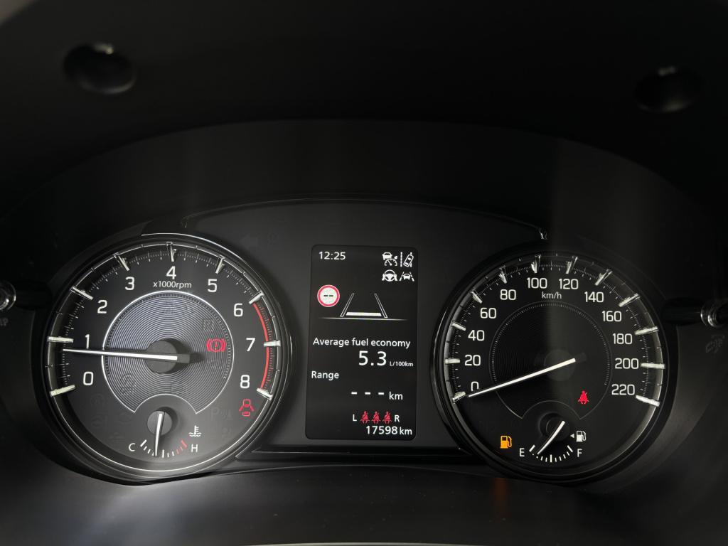 Suzuki Vitara 1.4 boosterjet style smart hybrid