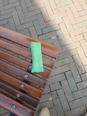 Gevonden een bril  in de Lange Delft op het bankje bij Etos