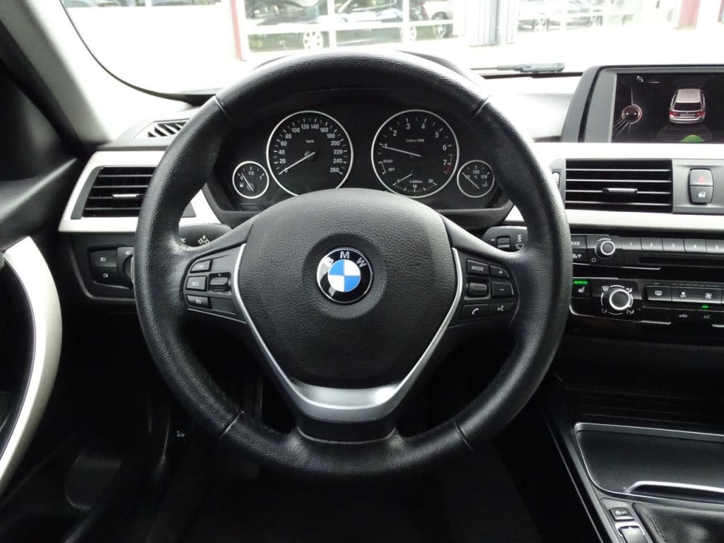 BMW 3-serie touring 318i