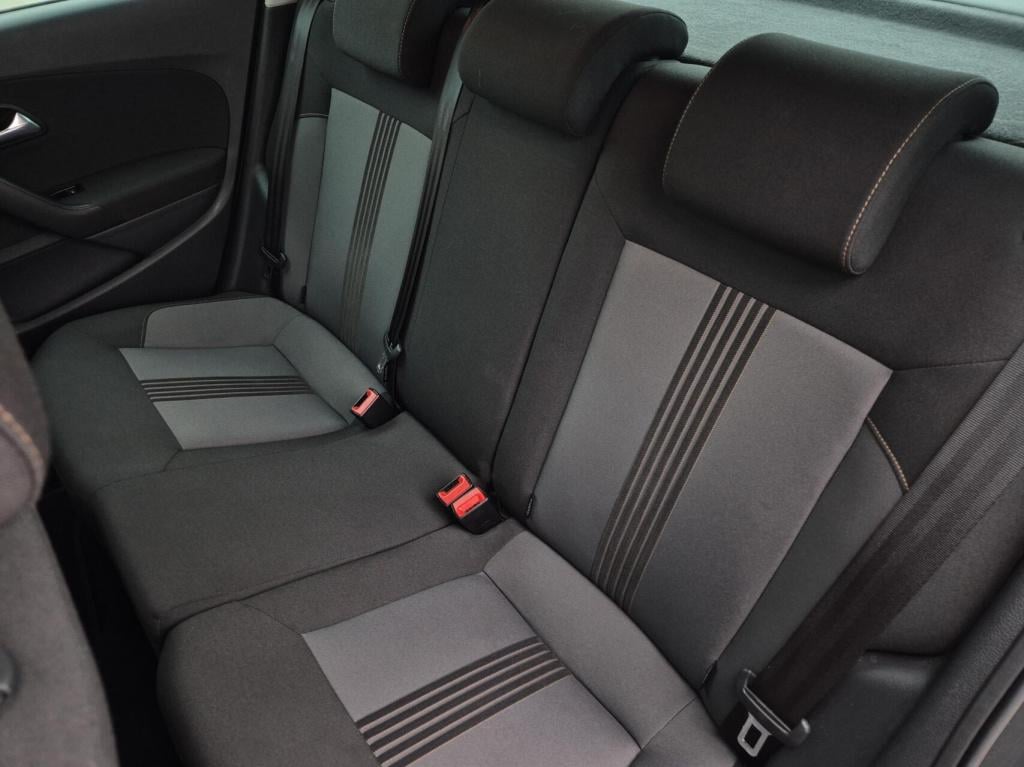 Volkswagen Polo 1.0 bluemotion allstar / 5-deurs / cruisecontrol / stoelver