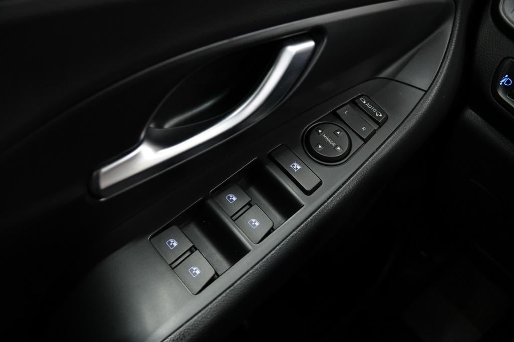 Hyundai I 30 1.0 t-gdi mhev | carplay | camera | cruise |