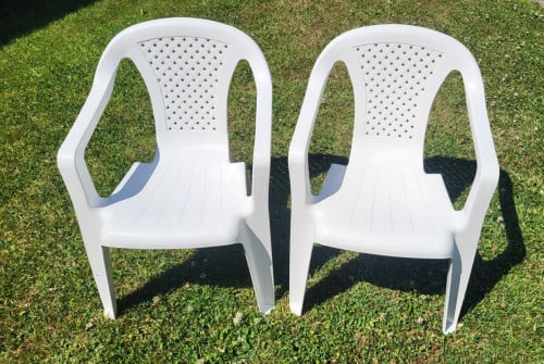 2 kinder tuinstoeltjes