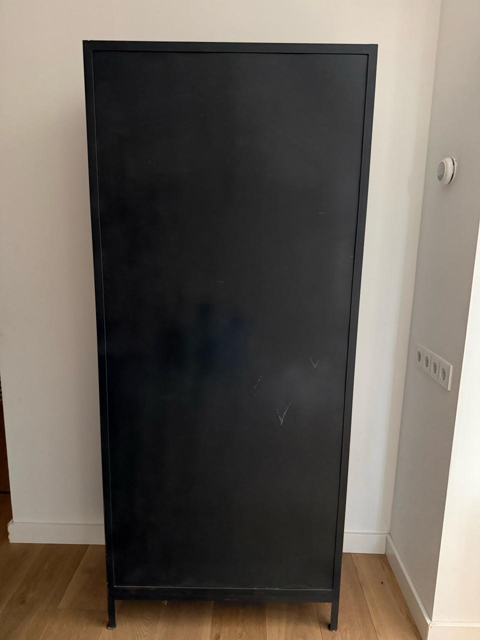 Industriële metalen vitrinekast