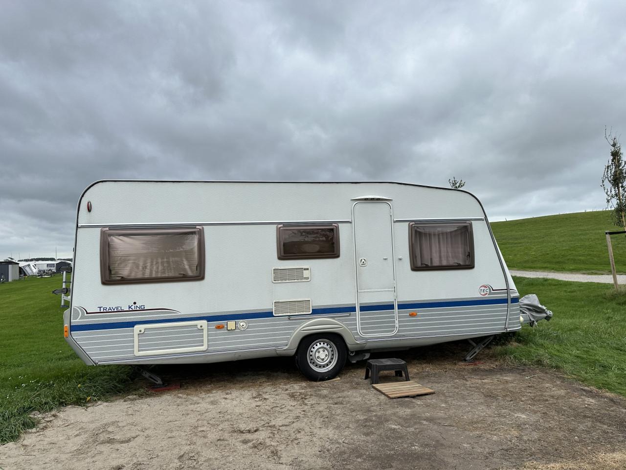 TEC Travelking 510 TE caravan met stevige Brand seizoenstent