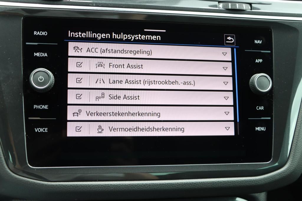 Volkswagen Tiguan 1.4 tsi ehybrid r-line business+ 245pk dsg6 | soh 92,4% |