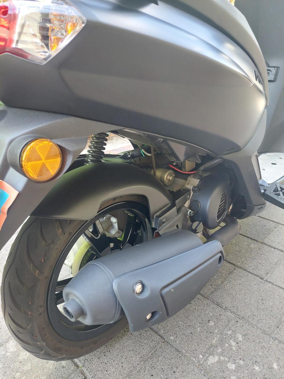 Peugeot kisbee 45 km scooter