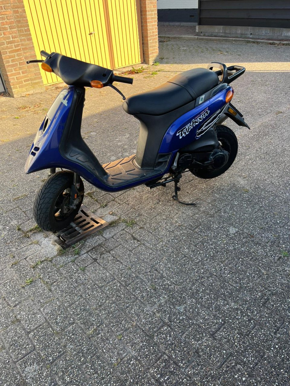 Typhoon XR te koop. (staat wel een WOK op) pb bij interesse