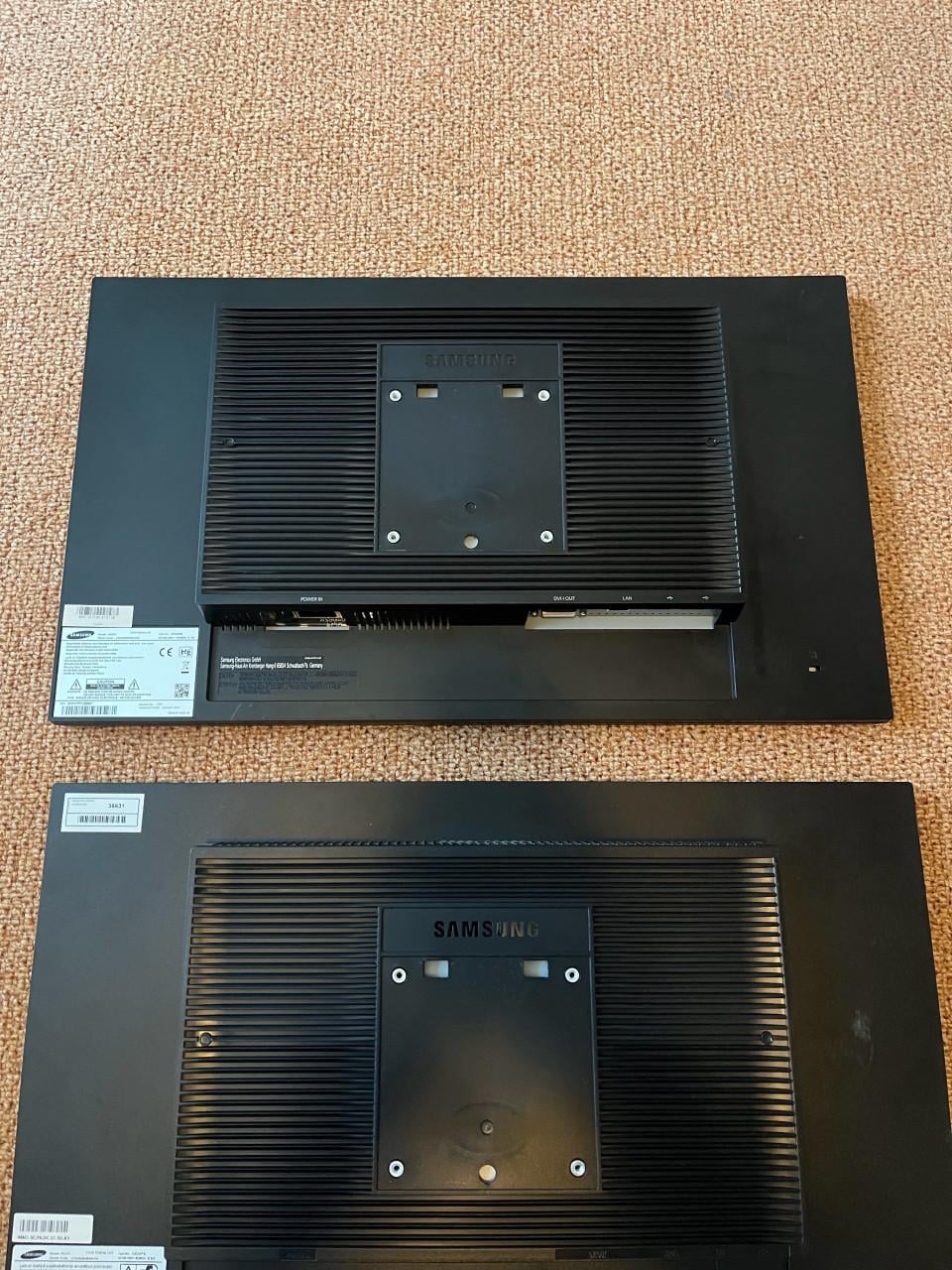 Tekoop 2 beeldschermen